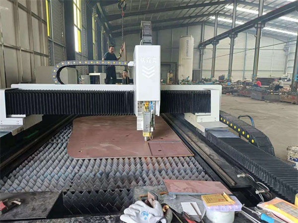 激光切割機(jī)